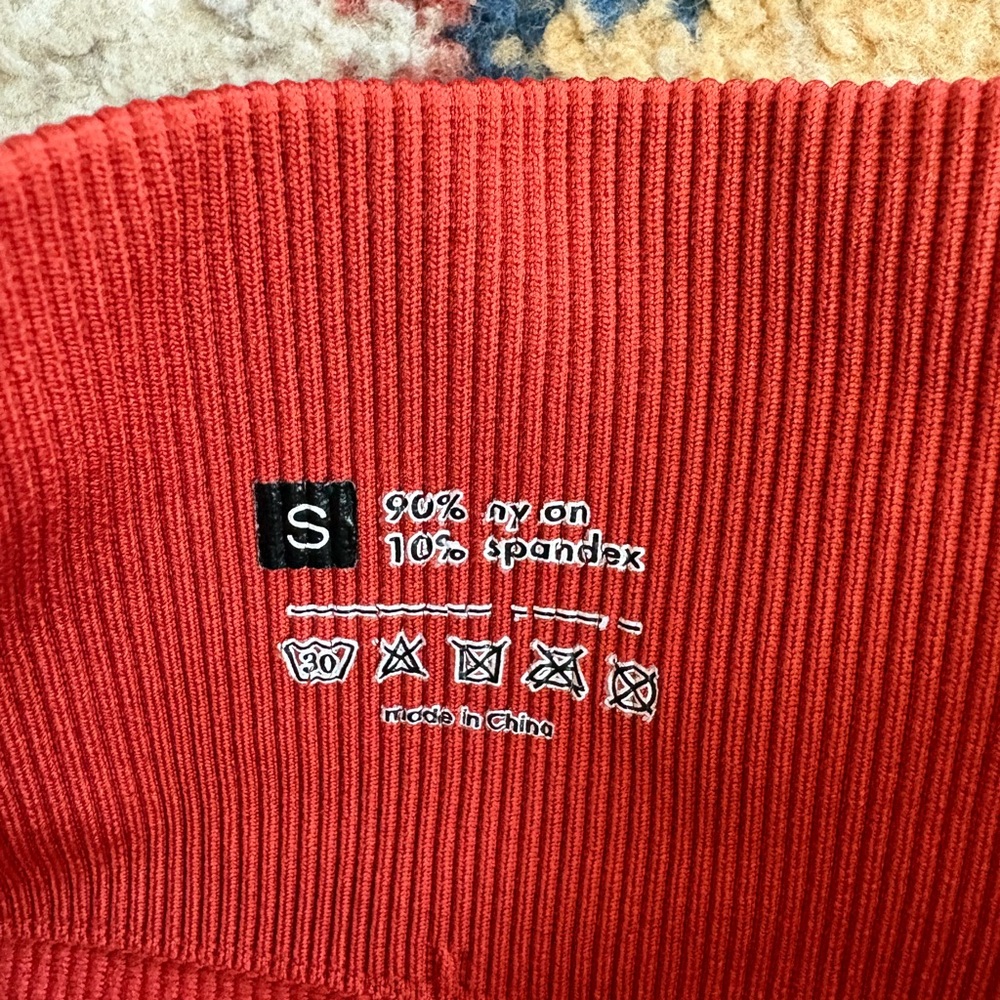 Red Ribbed Sports Bra - Picture 2 of 3
